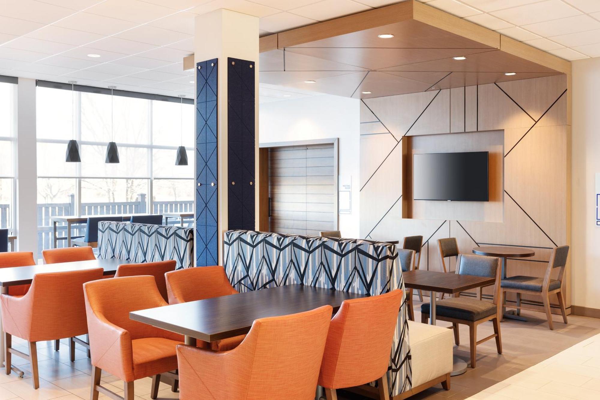 Holiday Inn Express Toronto-North York By Ihg Экстерьер фото