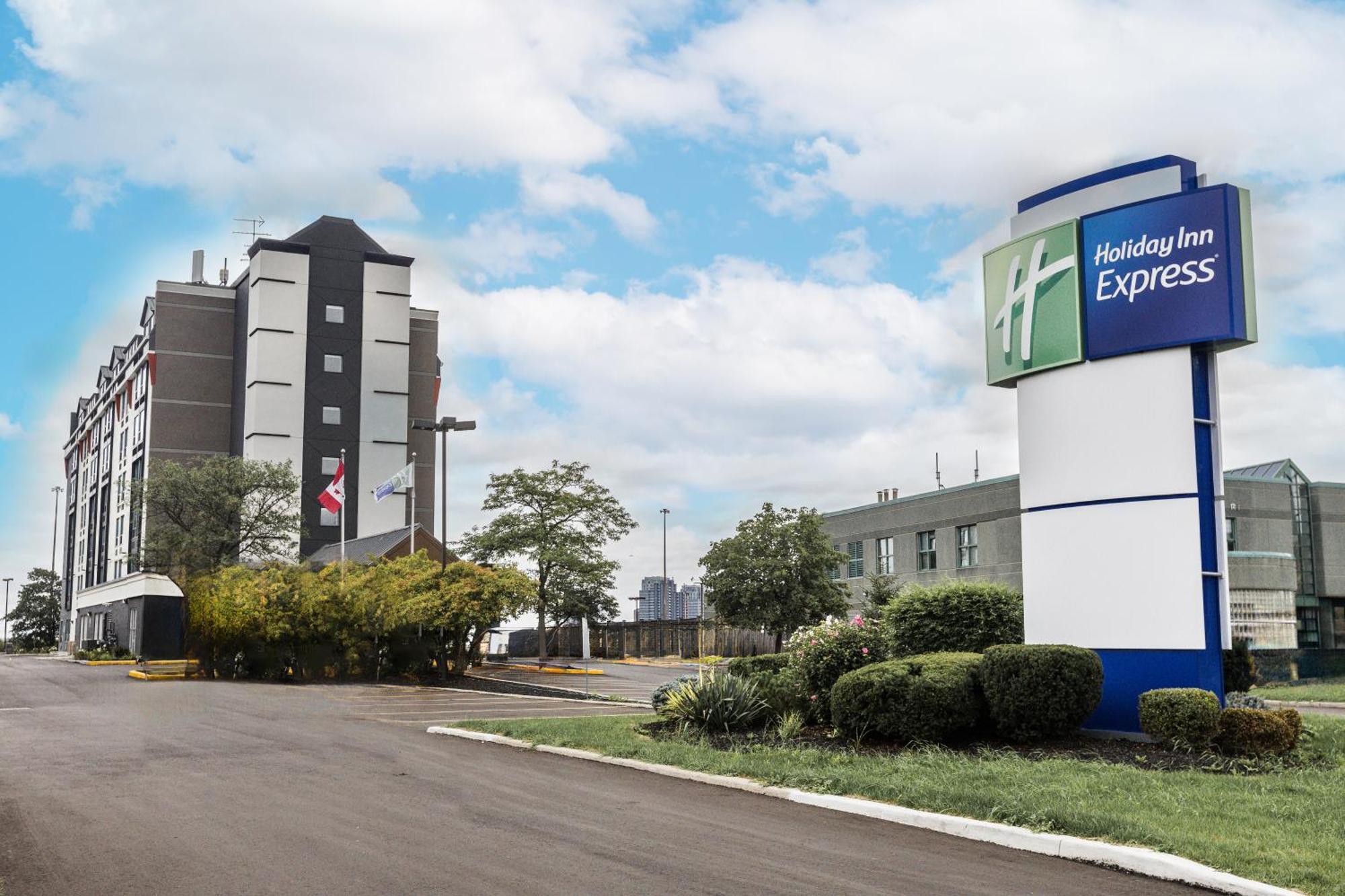 Holiday Inn Express Toronto-North York By Ihg Экстерьер фото