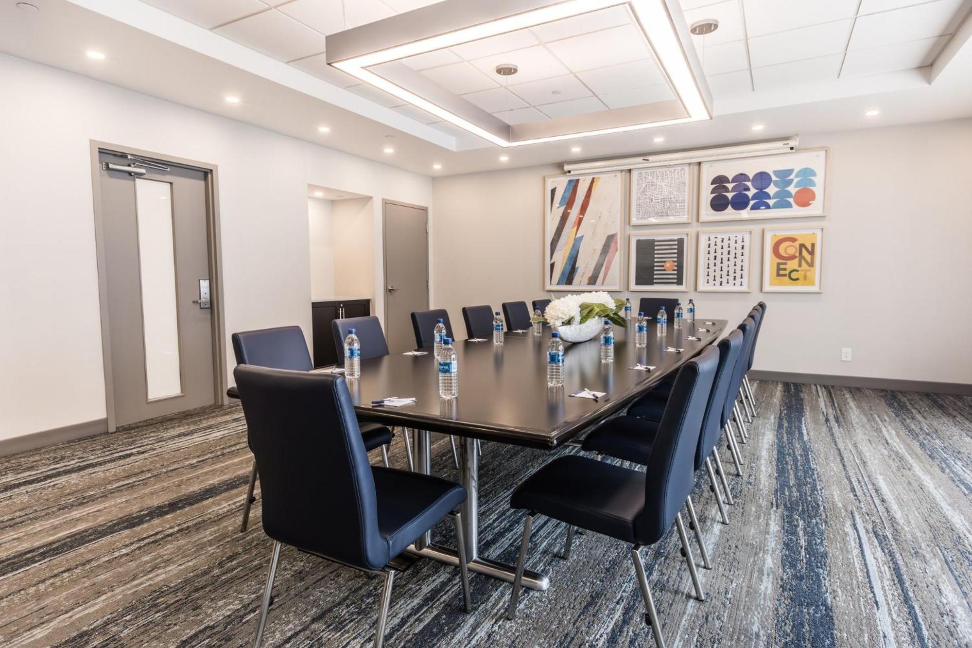 Holiday Inn Express Toronto-North York By Ihg Экстерьер фото